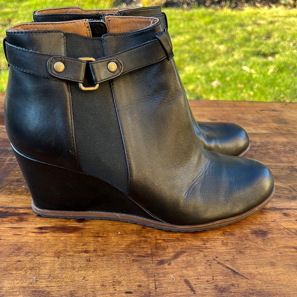 Susina black leather wedge booty ankle boot … size 11 medium. Like new!